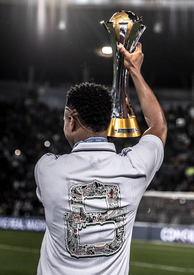 Detalle de dorsal y número para estampación exprés: arte final listo para producir camiseta de celebración